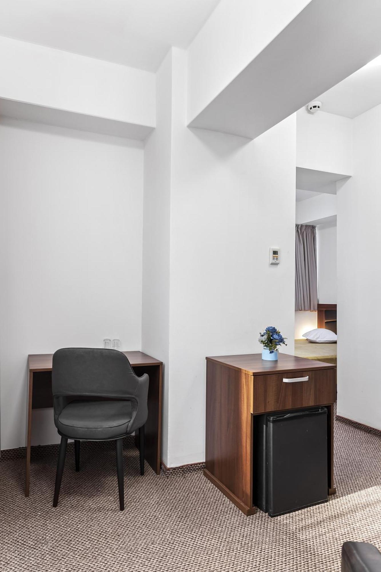 Lina Hotel